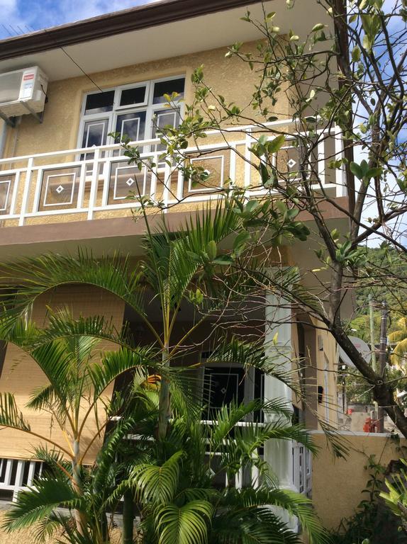 La Casa Mia Guesthouse Ла-Ґулет Екстер'єр фото