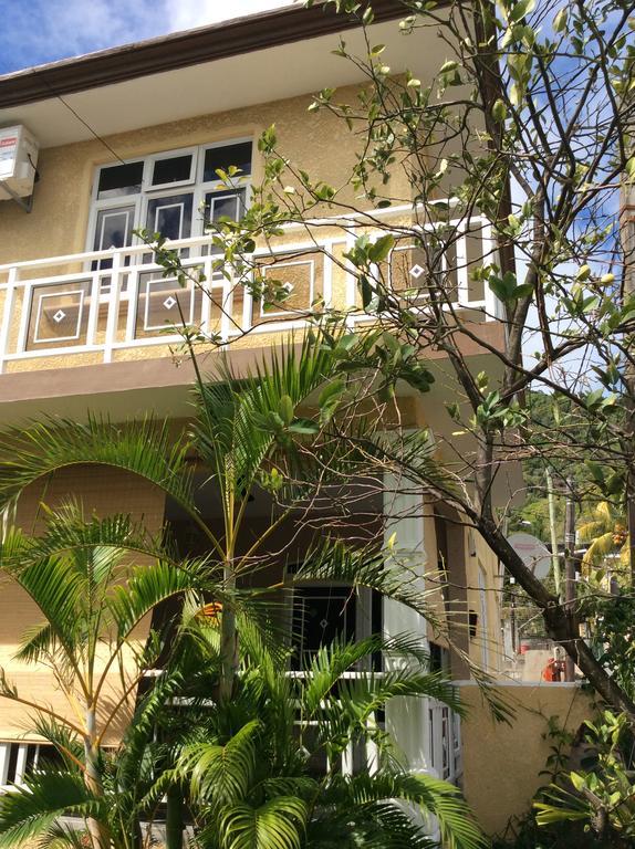 La Casa Mia Guesthouse Ла-Ґулет Екстер'єр фото