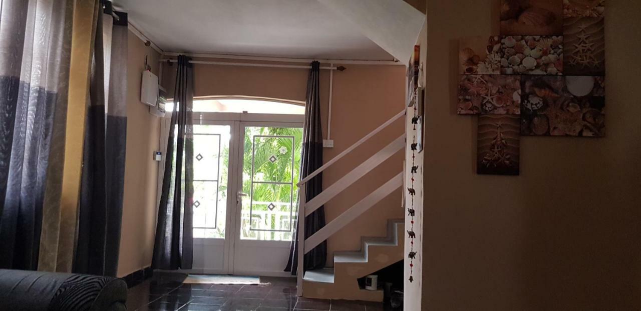 La Casa Mia Guesthouse Ла-Ґулет Екстер'єр фото